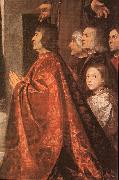 TIZIANO Vecellio, Madonna with Saints and Members of the Pesaro Family (detail) wt